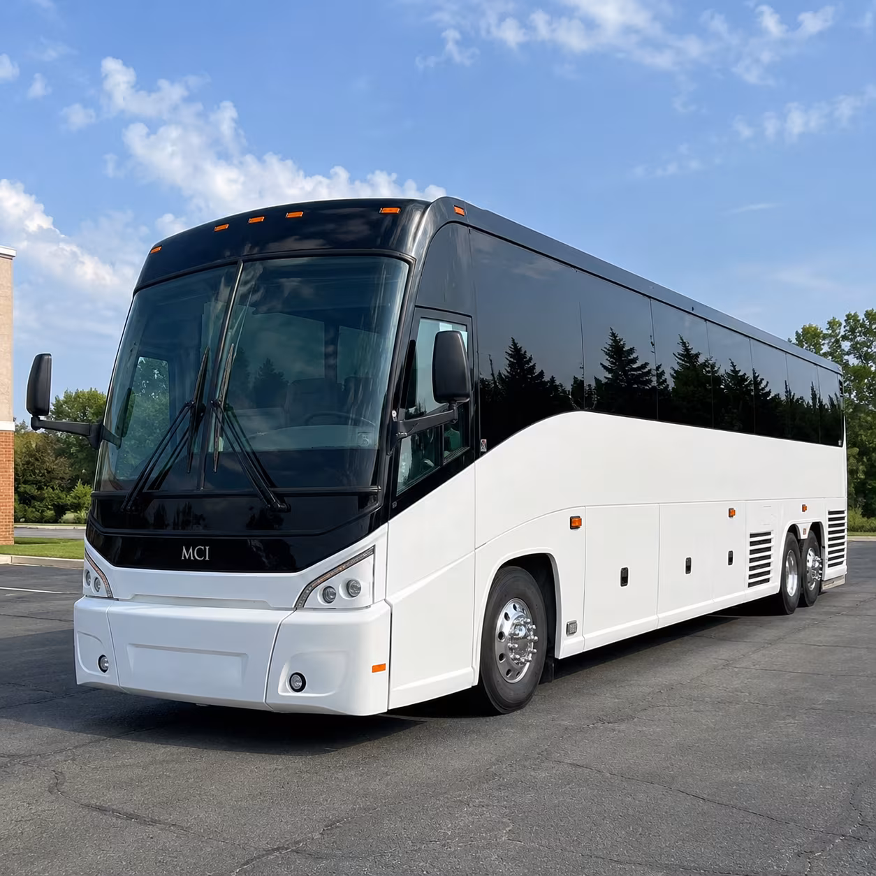 danburycharterbusservices com is ready to get your group to mohegan sun arena and beyond
